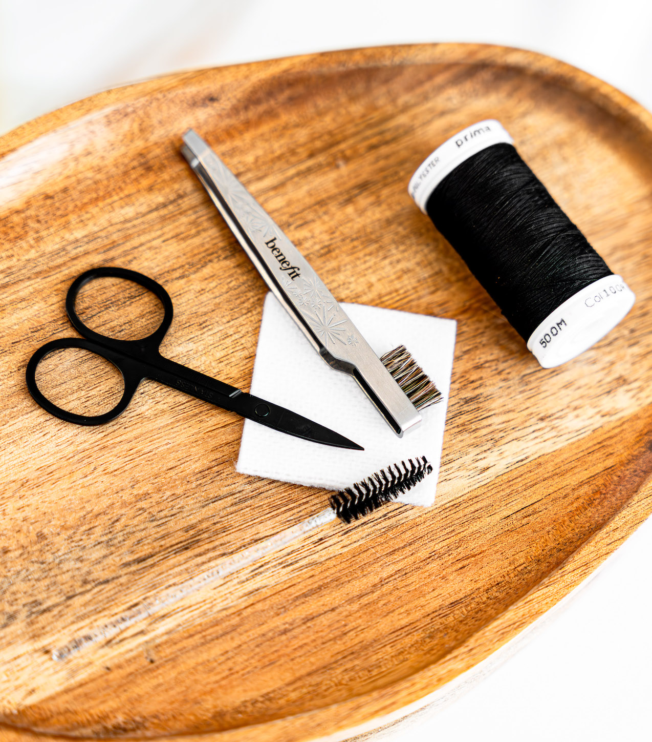 photo du matériel de maquillage de marine gensolen