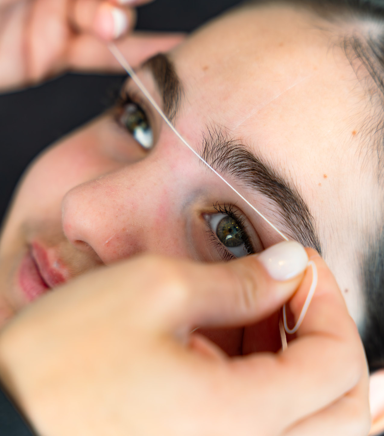 photo beauté du regard sourcils